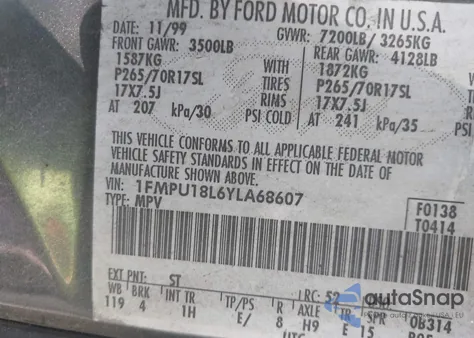 2000 Ford Expedition Eddie Bauer из США, поврежденный, VIN 1FMPU18L6YLA68607